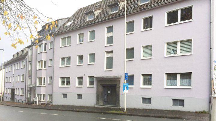  Eigentumswohnung mit Terrasse zur idyllischen Lage, zwischen Dürener- und Ellerstraße in Solingen.