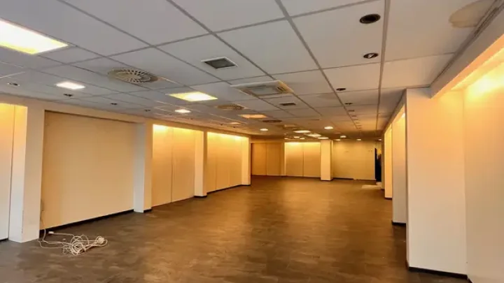 Großes Ladenlokal direkt an der Hindenburstraße