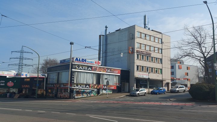  Voll vermietete Gewerbeimmobilie mit Entwicklungspotenzial für Appartments und Hotels