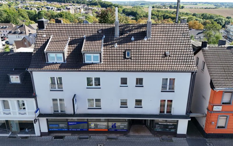 d5e50277-f35c-4bbd-9823-41e49eb30f7a-1938733814