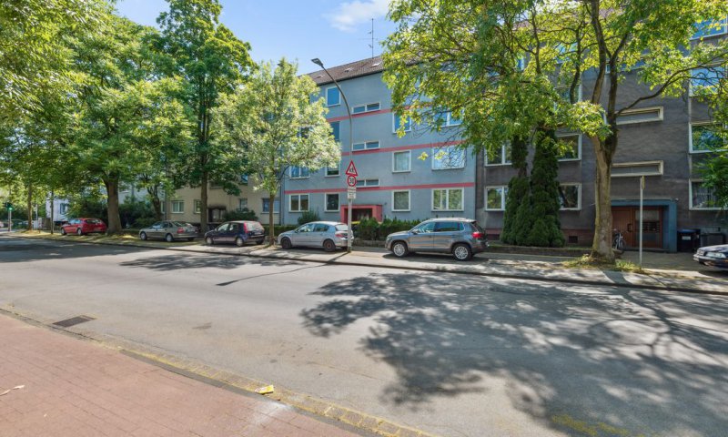Erstklassige gut-verm. 3 Zimmer Eigentumswohnung mit Balkon im nördl. Speckgürtel von Düsseldorf