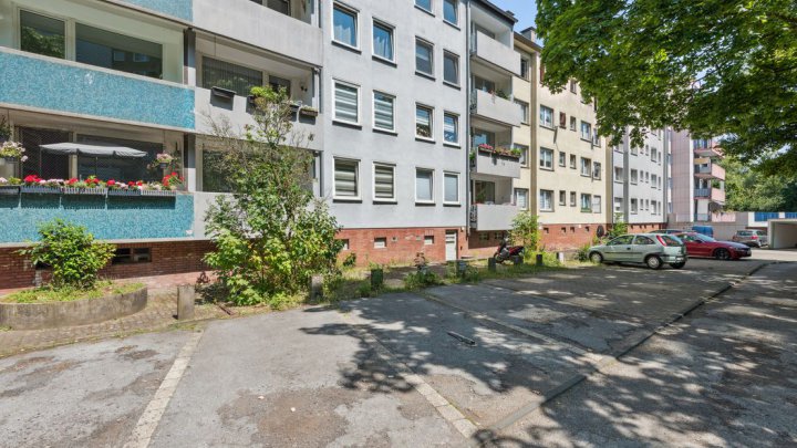 Erstklassige gut-verm. 3 Zimmer Eigentumswohnung mit Balkon im nördl. Speckgürtel von Düsseldorf