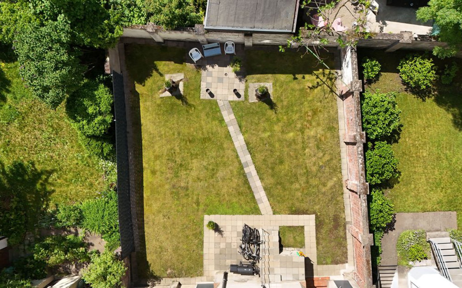 7d53d518-5acd-4486-a759-c5d5b9b25451-1899767812